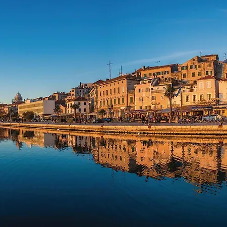 Apartment 2 Bedroom Cozy In Sibenik