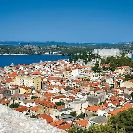 2 Bedroom Cozy In Apartment Sibenik